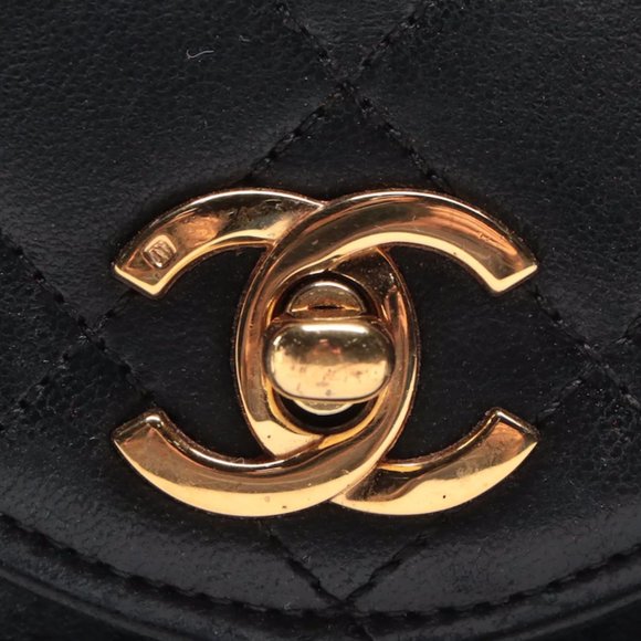 Chanel Vintage CC Flap Shoulder Bag - Picture 12 of 16